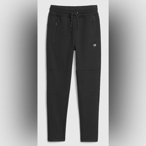 GapFit Tech Kids Joggers, size 10 (L), Black
